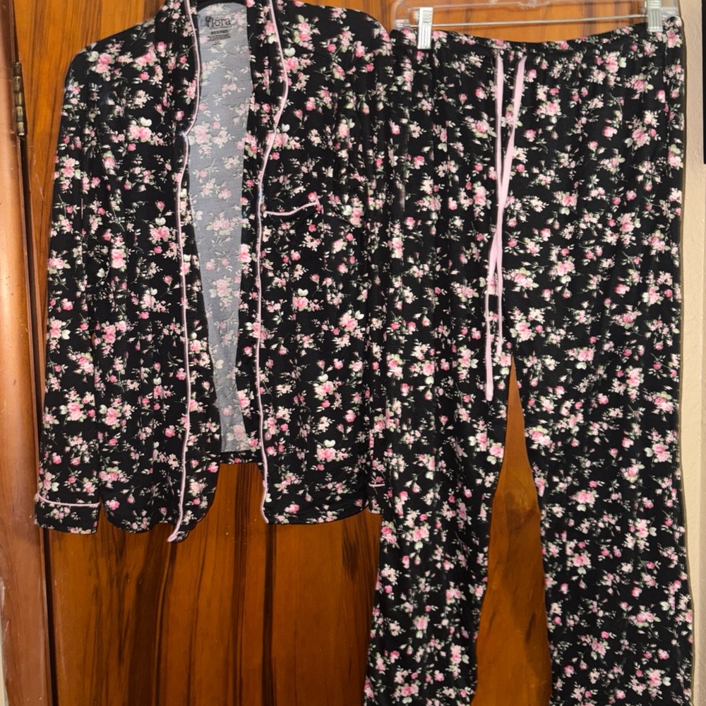 Floral pajamas FLORA